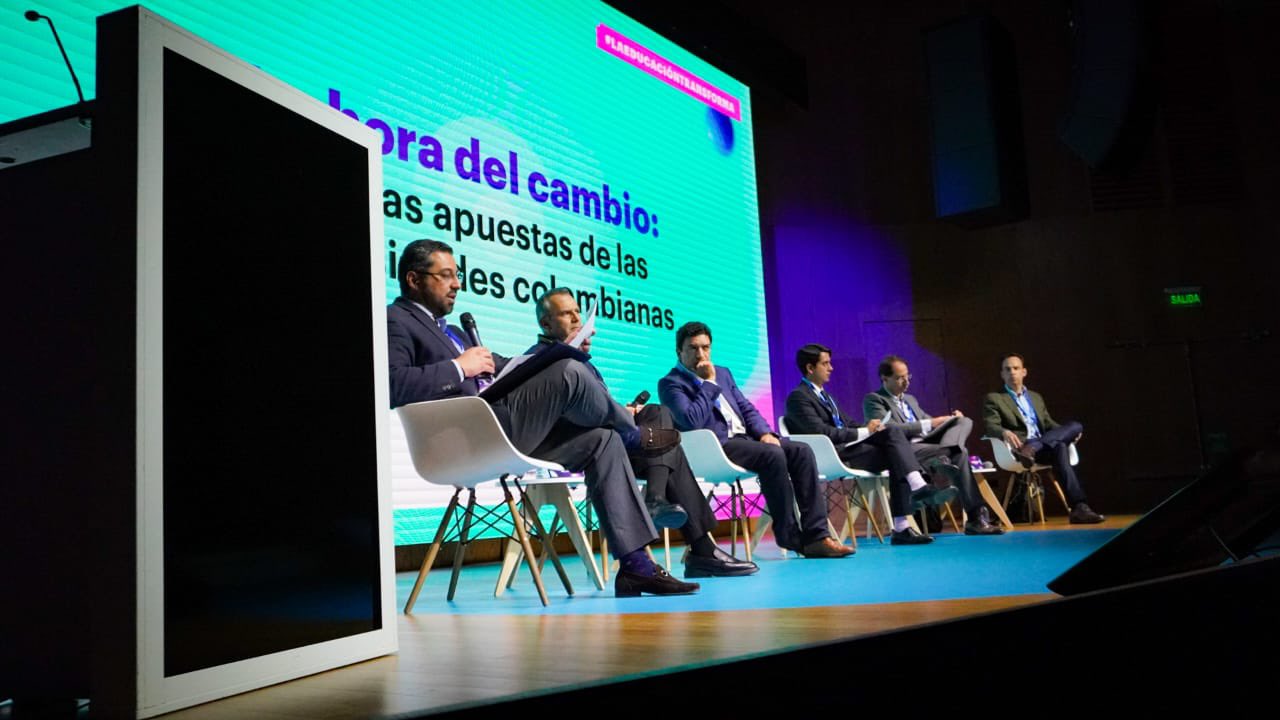 Innovación y deserción universitaria, los desafíos abordados en la Cumbre de Líderes por la Educación