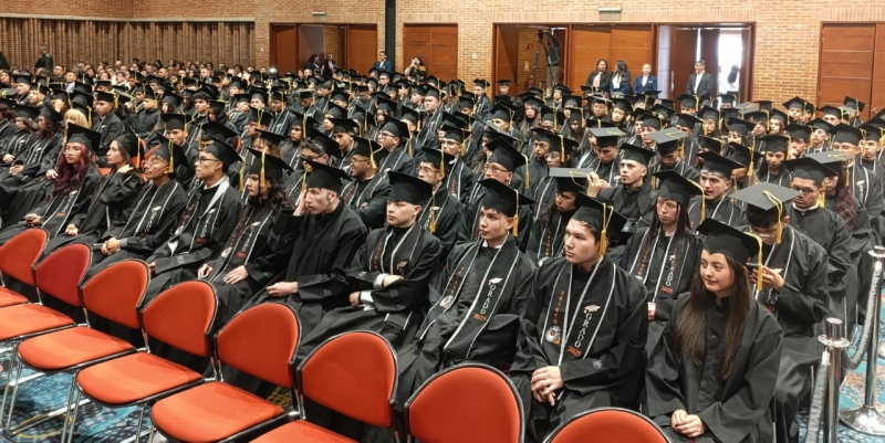 Bogotá gradúa 232 jóvenes de la estrategia “La U en Tu Colegio” (UTC), una apuesta por la inclusión y la movilidad social en Bogotá