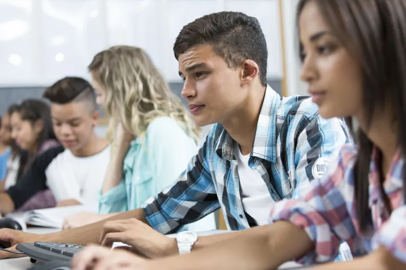 ¡Atención! 583 jóvenes en Bogotá están a punto de perder su beca de educación superior públicas y formación para el trabajo