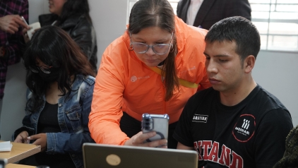 Jornadas de inscripción a Jóvenes a la E avanzan con Atenea en Bogotá